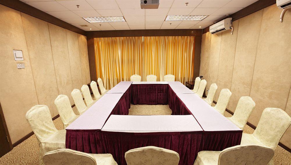 Warm Yes Business Hotel Guangzhou Exterior photo