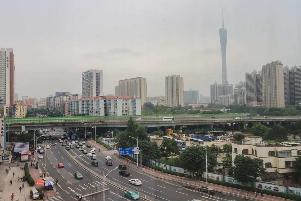 Warm Yes Business Hotel Guangzhou Exterior photo